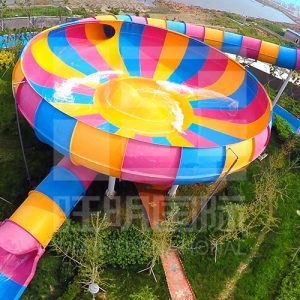 bat-khong-lo-cong-vien-nuoc-VGTwaterparks