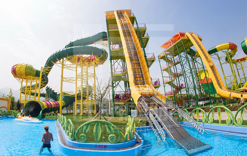 truot-ca-duoi-1-cong-vien-nuoc-VGTwaterparks (1)