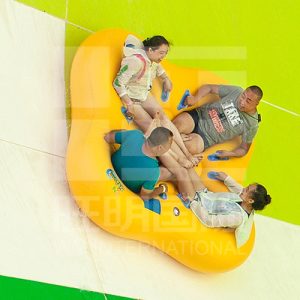 truot-loa-lon-1-cong-vien-nuoc-VGTwaterparks