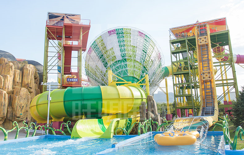 truot-loa-lon-3-cong-vien-nuoc-VGTwaterparks