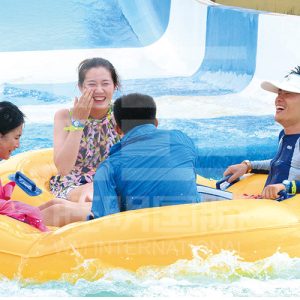 truot-luot-van-khong-lo-4-cong-vien-nuoc-VGTwaterparks