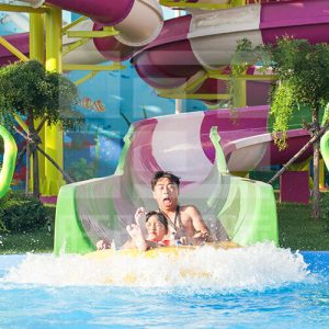 truot-xoan-oc-1-cong-vien-nuoc-VGTwaterparks (1)