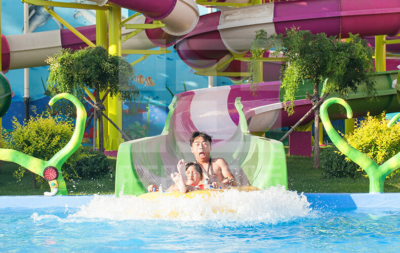 truot-xoan-oc-1-cong-vien-nuoc-VGTwaterparks (1)